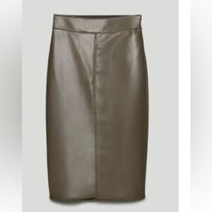 Aritzia Babaton Pegu Skirt